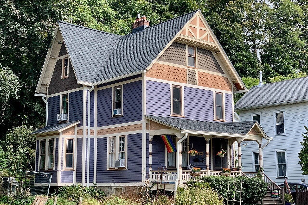 House with Queen Anne/Stick style in Blairstown, New Jersey. Built circa 1890date QS:P,+1890-00-00T00:00:00Z/9,P1480,Q5727902. Contributing property #76 of the